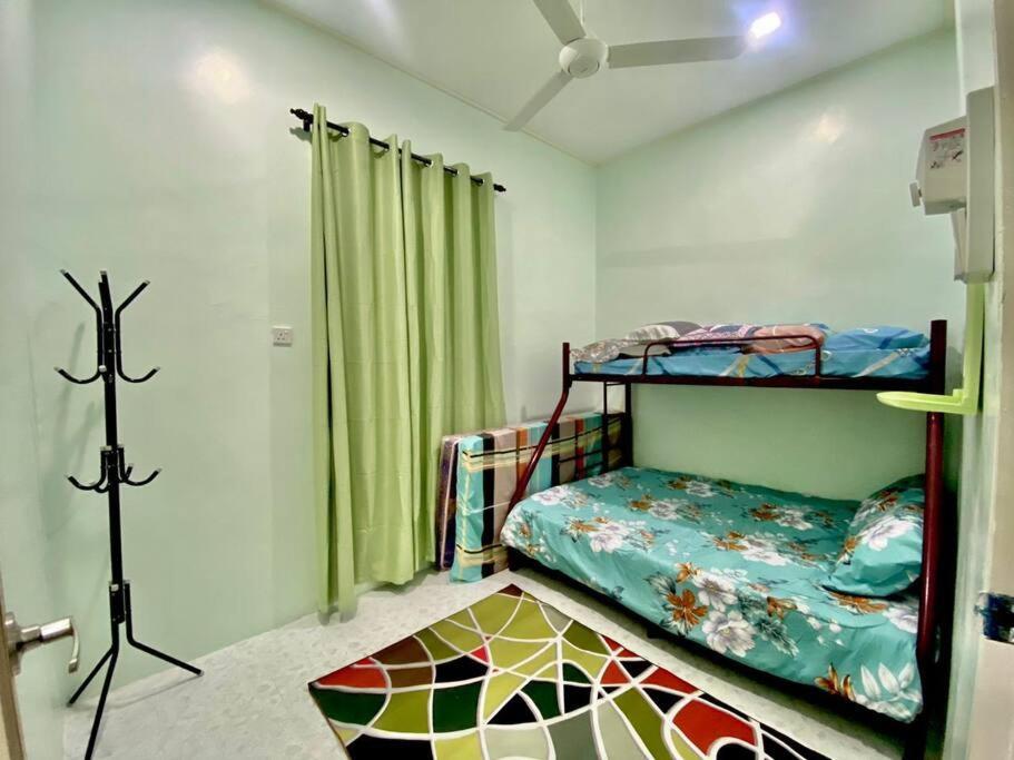 Homestay Kak Tiy Kuala Terengganu Bagian luar foto